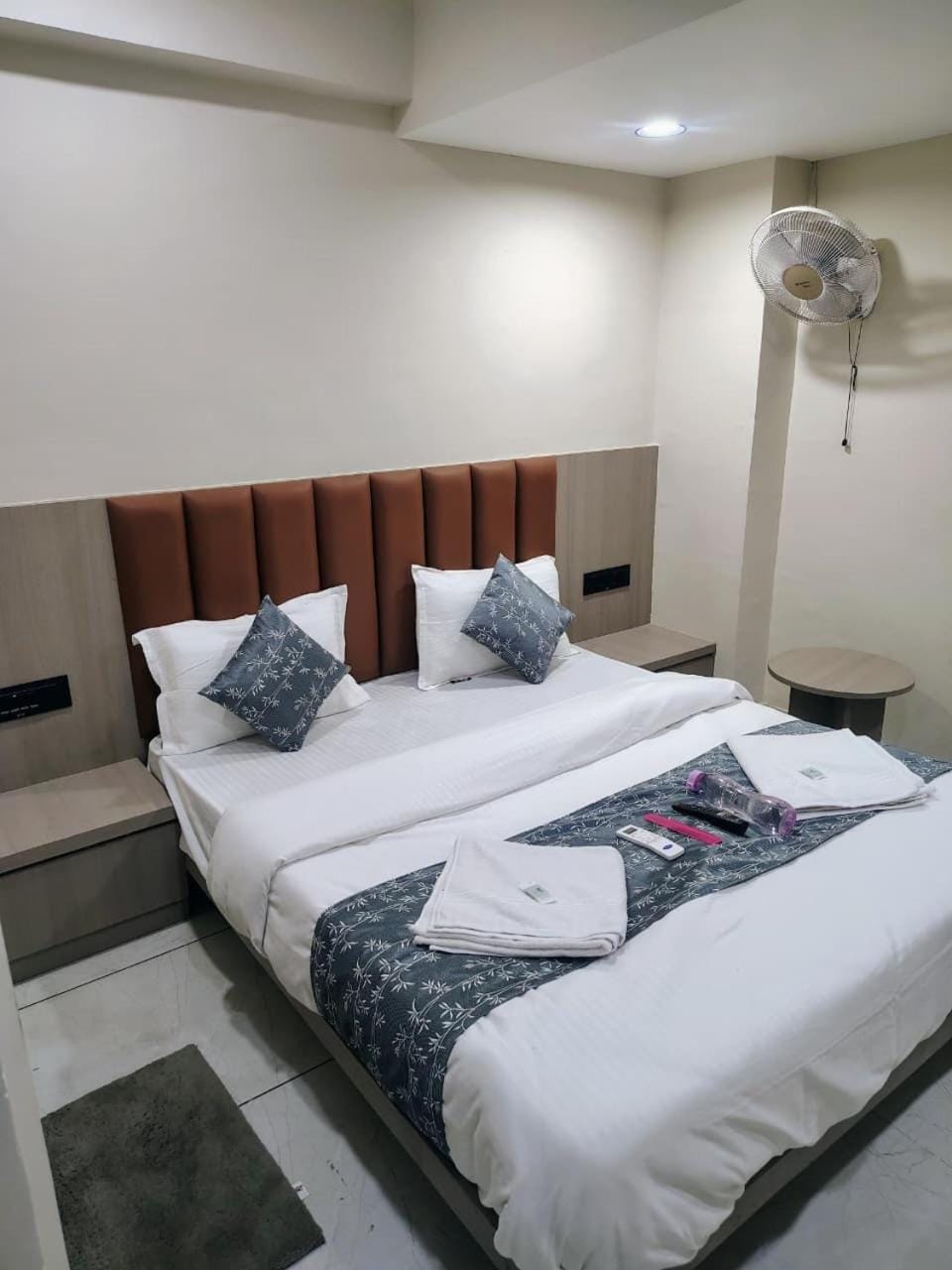 Hotel Sky Dream Hotel in Gandhinagar