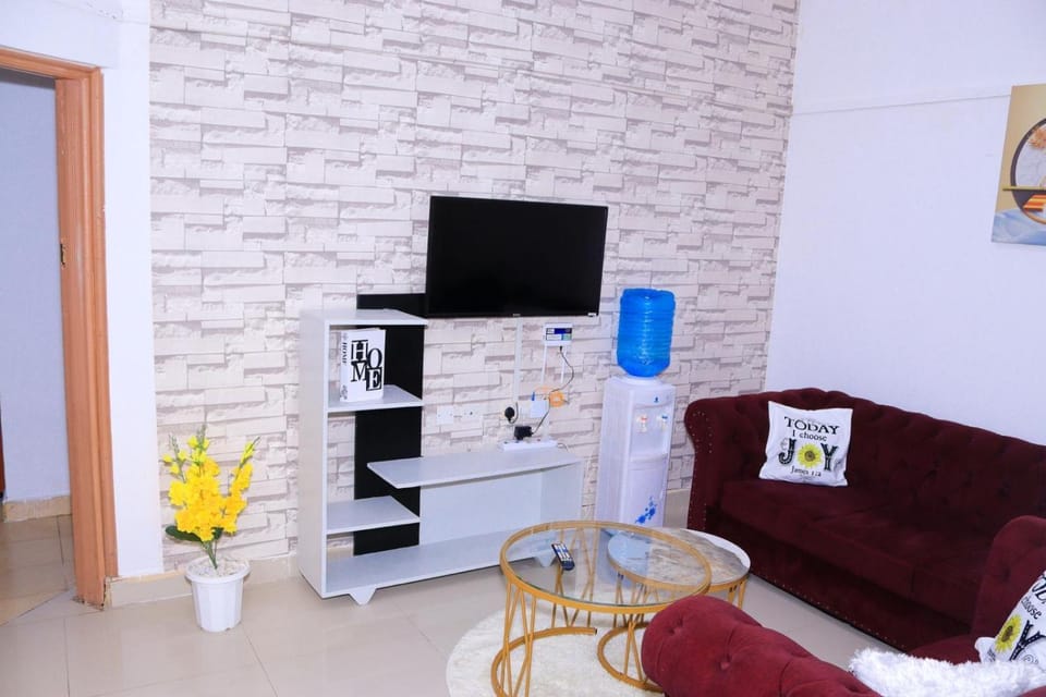 ALORA STAYS Naivasha Bed and Breakfast in Kenya