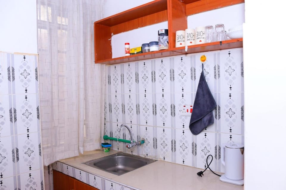 ALORA STAYS Naivasha Bed and Breakfast in Kenya