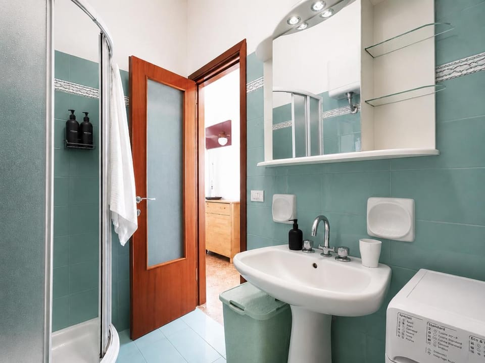 Shower, Bathroom