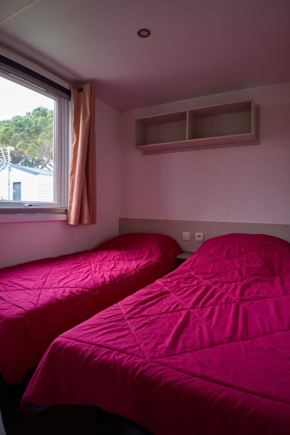 Mobil-home 3 chambres 1 SDB House in Canet-en-Roussillon