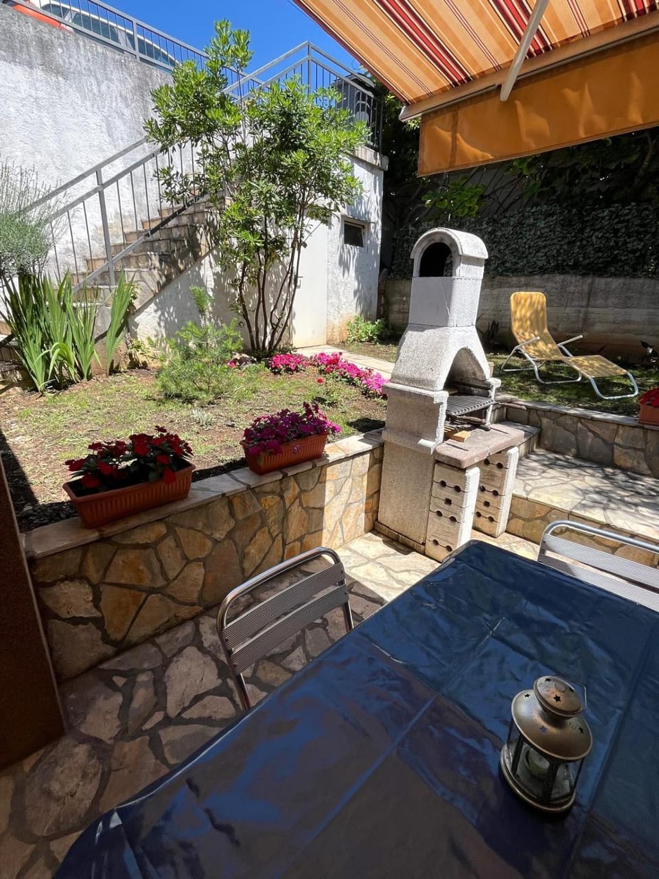 Day, Garden, Balcony/Terrace, Seating area, Garden view
