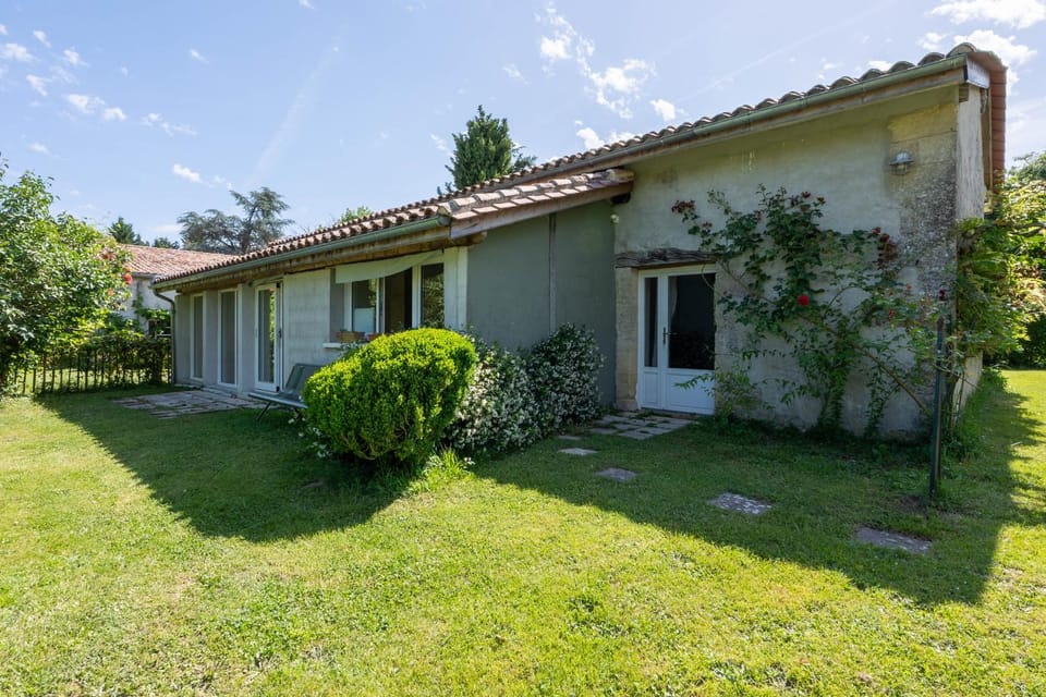 Property building, Garden, Garden view