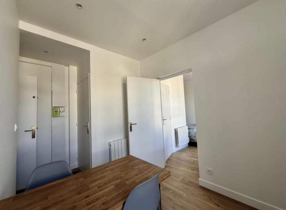 Appartement lumineux proche des transports Apartment in Le Mans