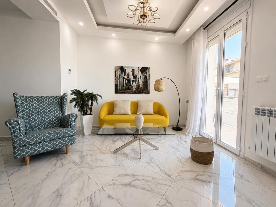 Living room, Seating area