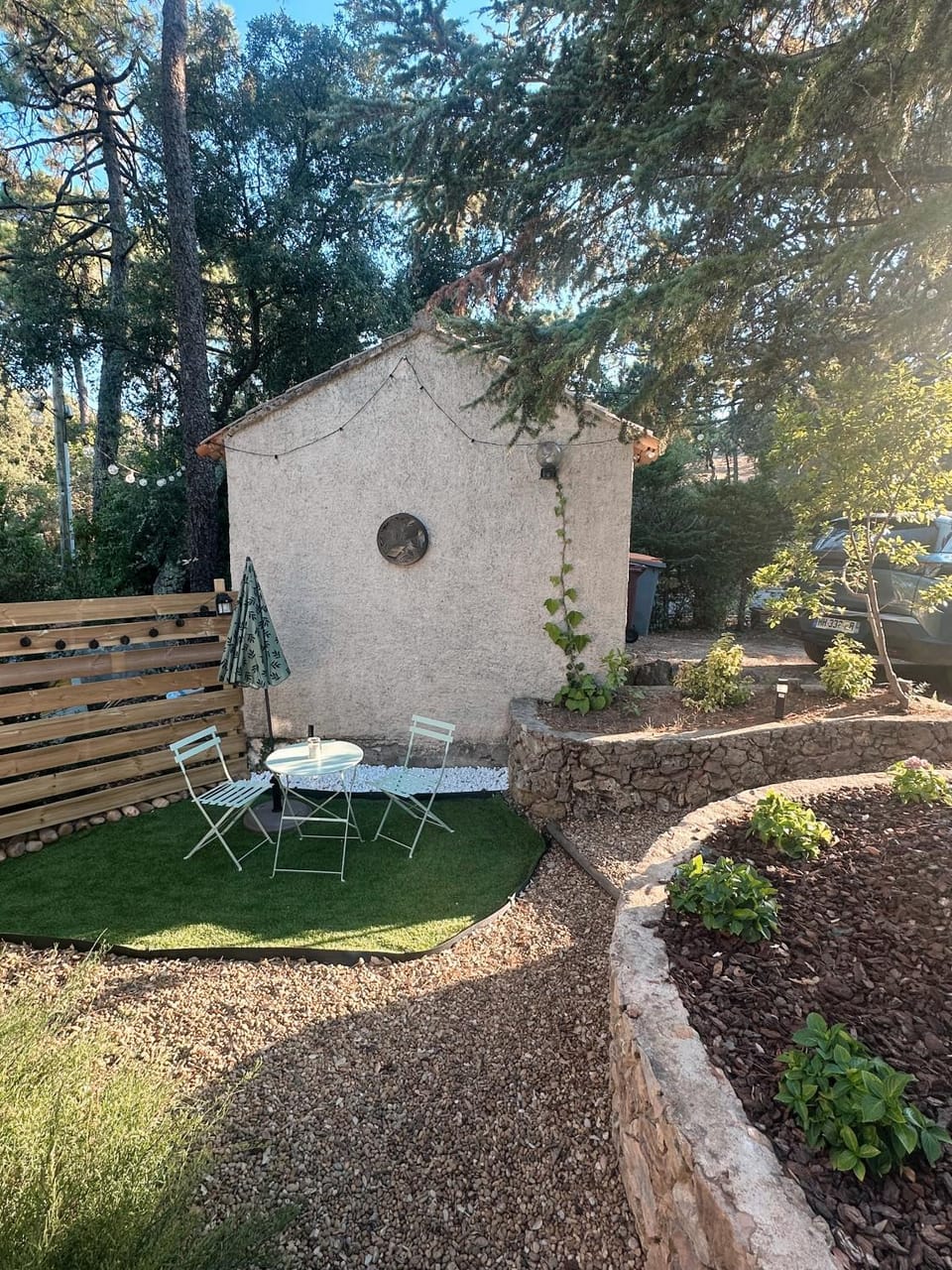 Garden, Parking
