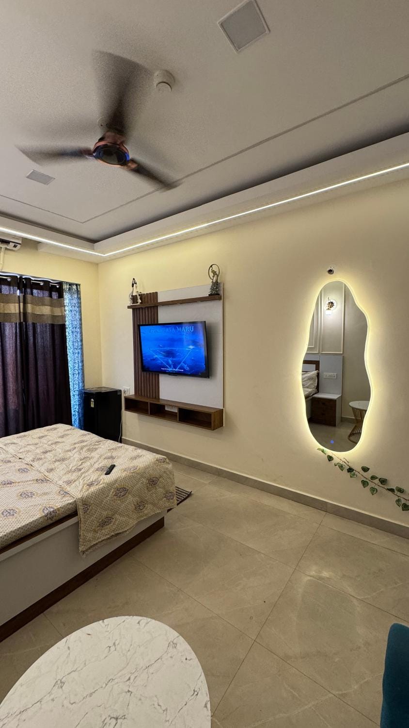 The Dwell Inn For 10H Apartment in Noida