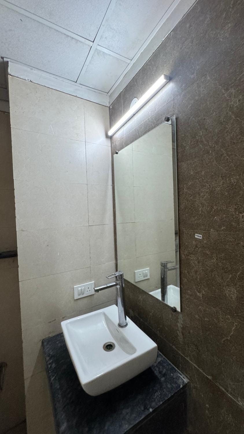The Dwell Inn For 10H Apartment in Noida