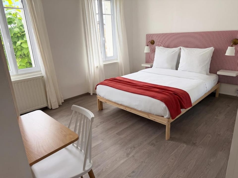 Maison de charme 4 ch avec clim proche Saint-Émilion House in Nouvelle-Aquitaine