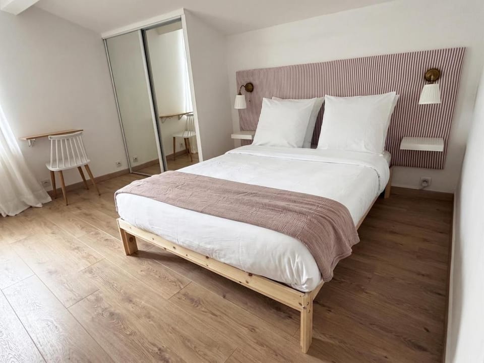 Maison de charme 4 ch avec clim proche Saint-Émilion House in Nouvelle-Aquitaine