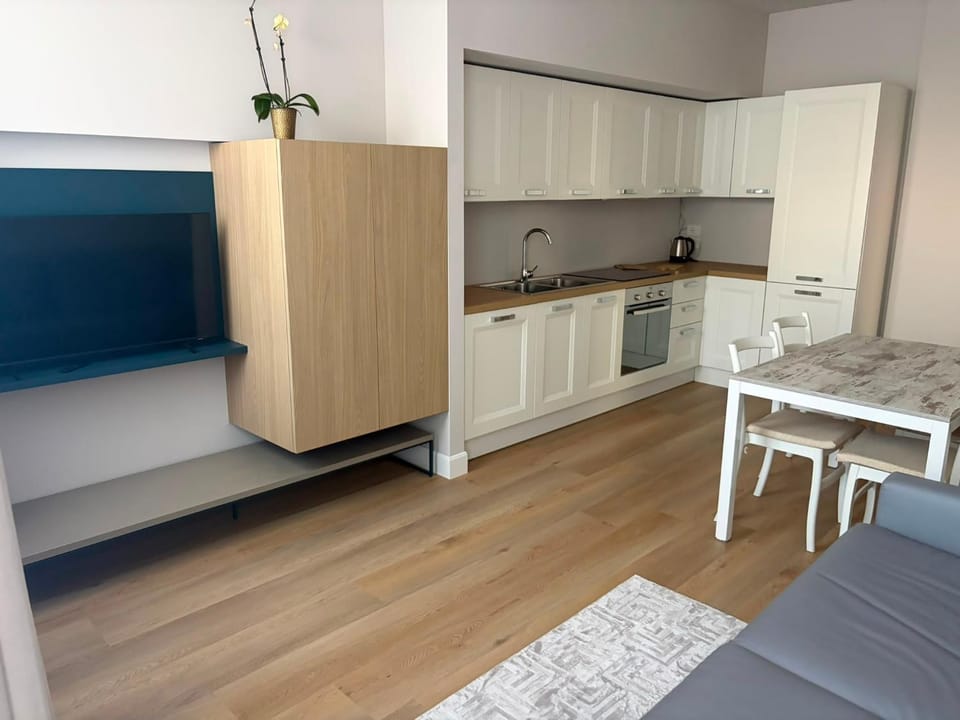 TV and multimedia, Kitchen or kitchenette