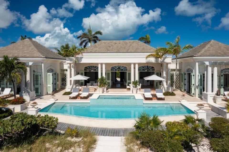 Villa Long Bay in Turks Caicos Villa in Long Bay Hills
