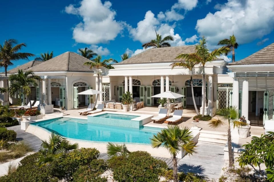 Villa Long Bay in Turks Caicos Villa in Long Bay Hills
