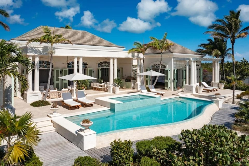 Villa Long Bay in Turks Caicos Villa in Long Bay Hills