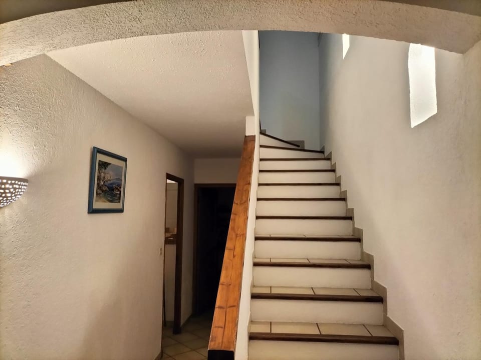 la Maison d'Alfred Villa in Sanary-sur-Mer