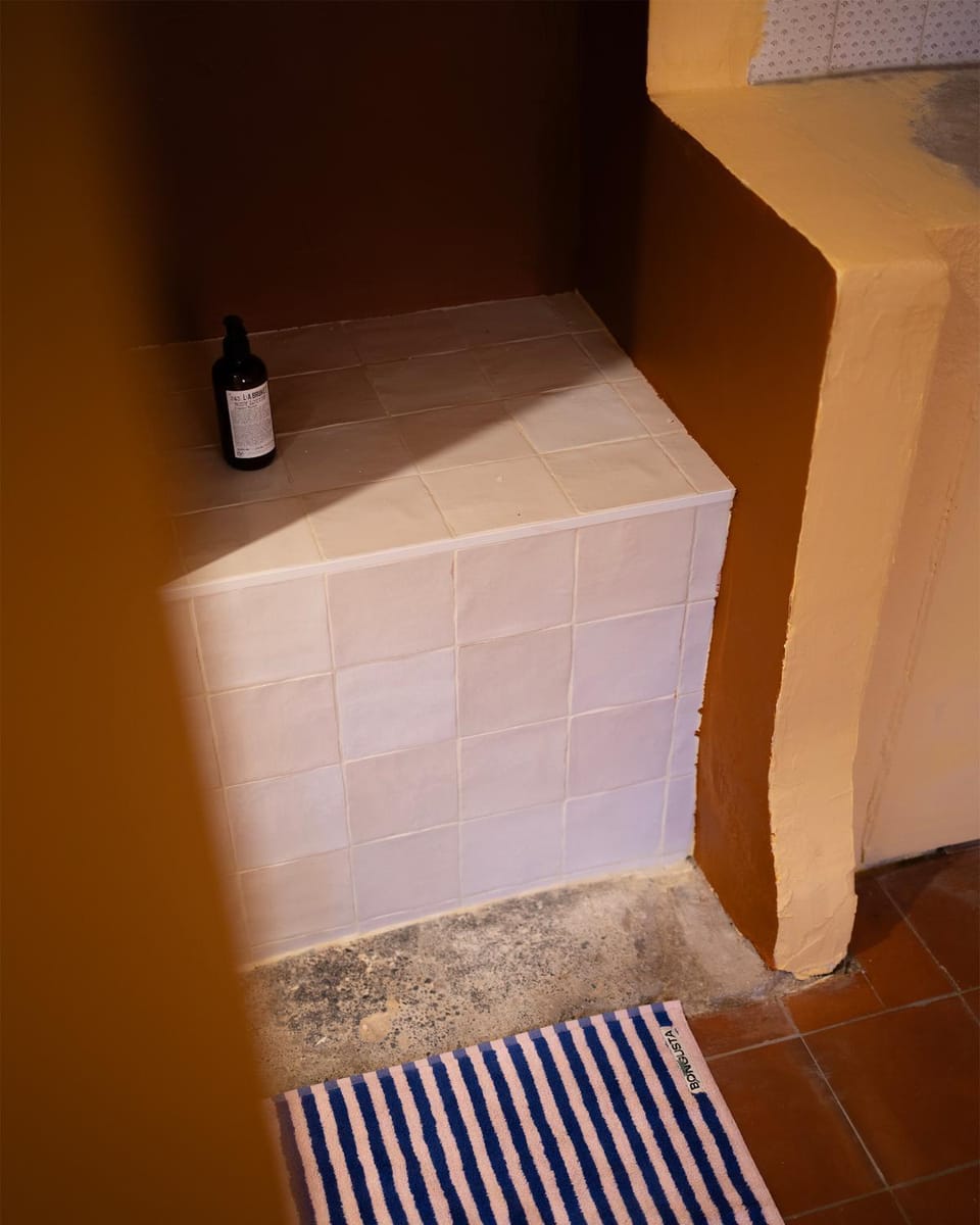 Pépouze Paulhan Bed and Breakfast in Occitanie