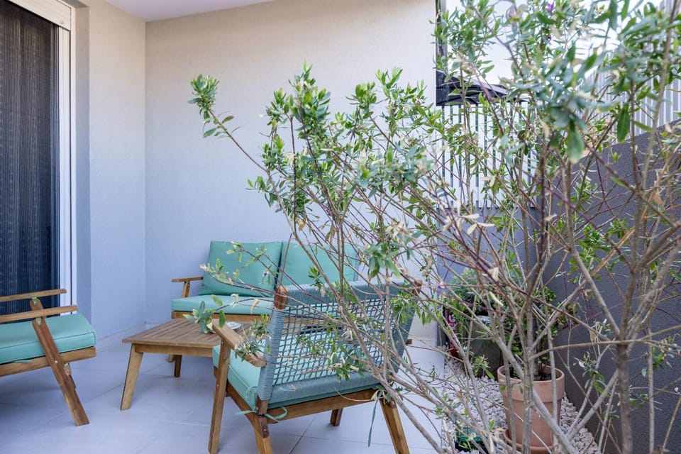 Garden, Balcony/Terrace