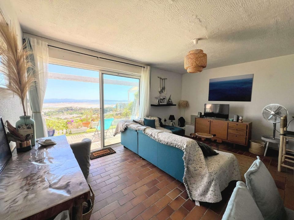 HYEPELT T2 pour 2 personnes - Vue Mer - Hyères Apartment in Hyères