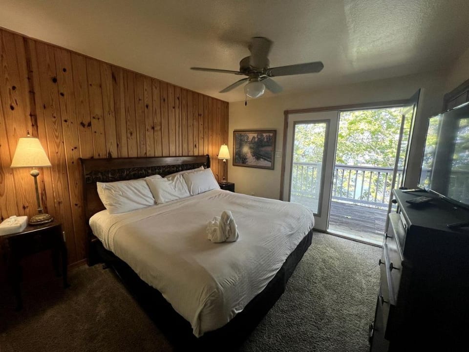 Tranquil Cottage with Pool and Spa Perfect for Lake Activities in Mount Ida, Arkansas House in Lake Ouachita