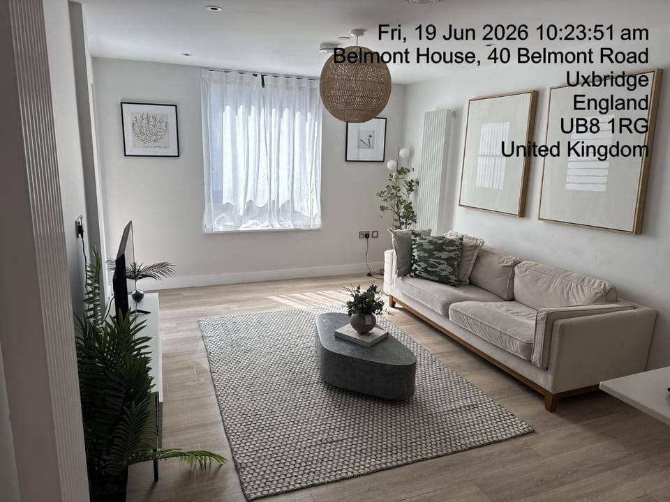 Terrace Apartments near Station Apartment in Uxbridge