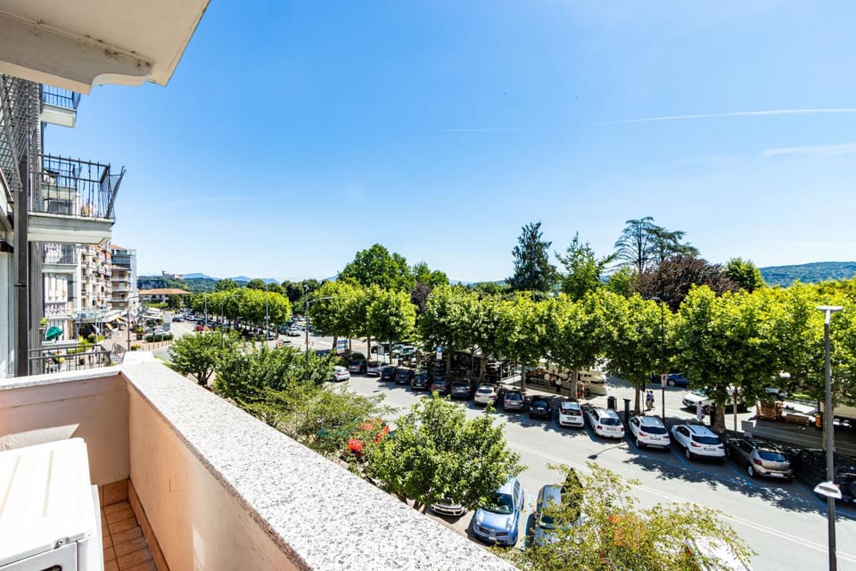 Balcony/Terrace, Balcony/Terrace, Lake view