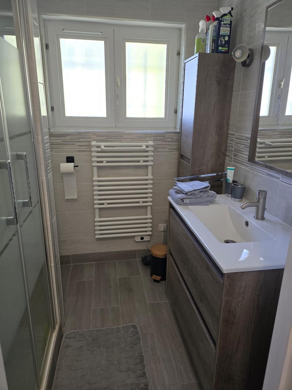 Studio indépendant avec accès piscine et extérieur Apartment in Valence