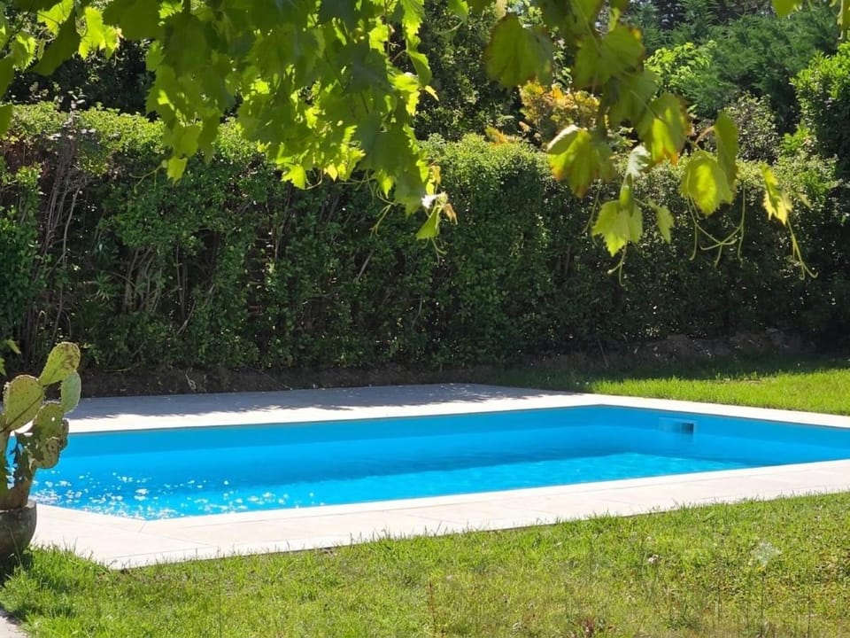 Studio indépendant avec accès piscine et extérieur Apartment in Valence