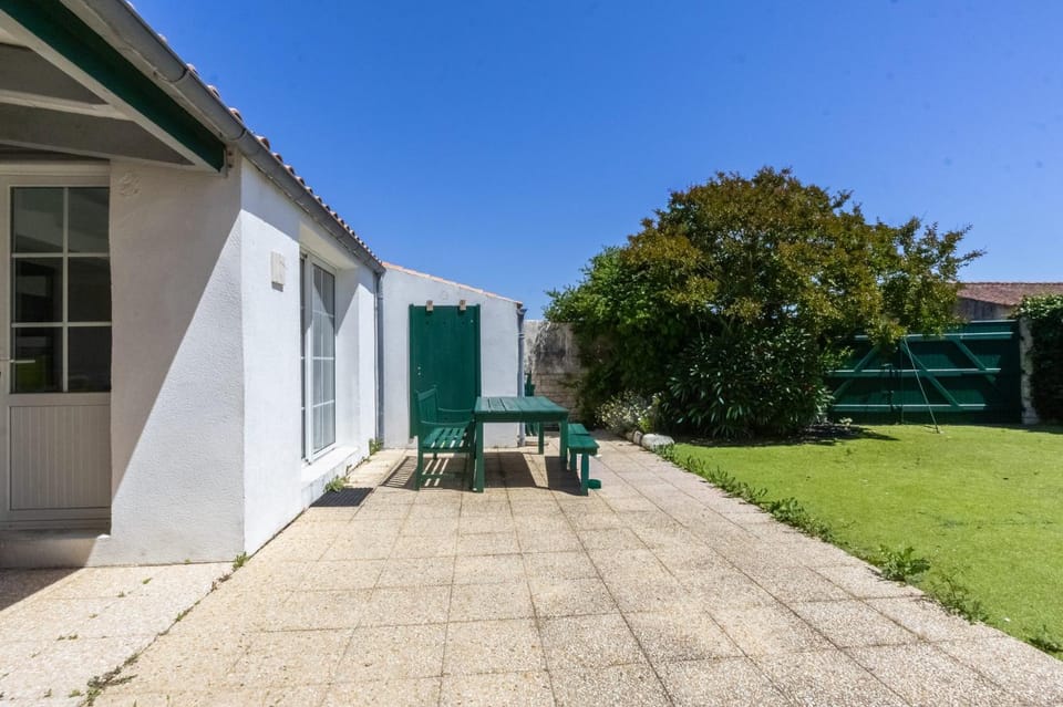 Maison familiale au cœur de l'île de Ré House in Sainte-Marie-de-Ré