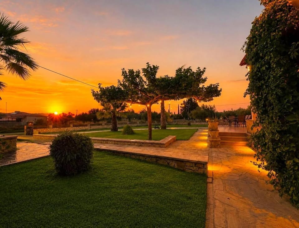 Garden, Sunset