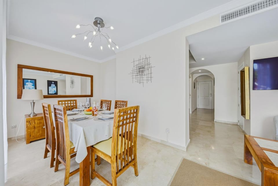 Spacious Penthouse in Elviria with 4 Pools and Large Terrace Apartment in Marbella