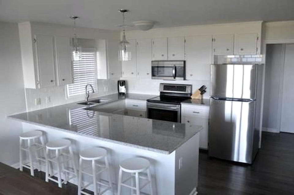 Cozy Comfortable Cottage with Lovely Ocean Views in Holden Beach, North Carolina House in Holden Beach