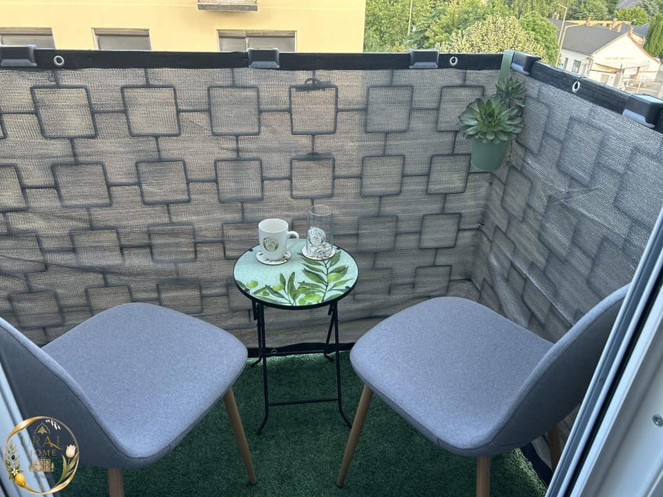 Patio, View (from property/room), Balcony/Terrace
