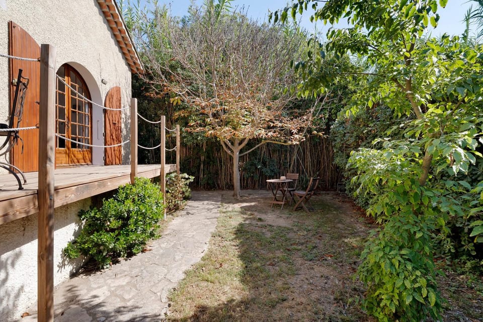 Maison D'hôtes La Roka Bed and Breakfast in Six-Fours-les-Plages