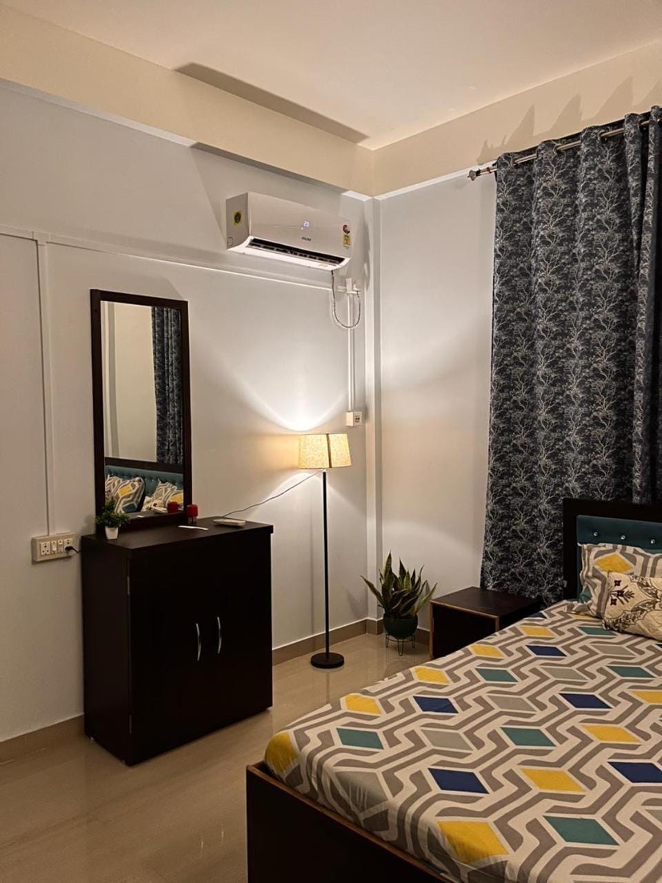 Puhor - Minimalist Apartment in India