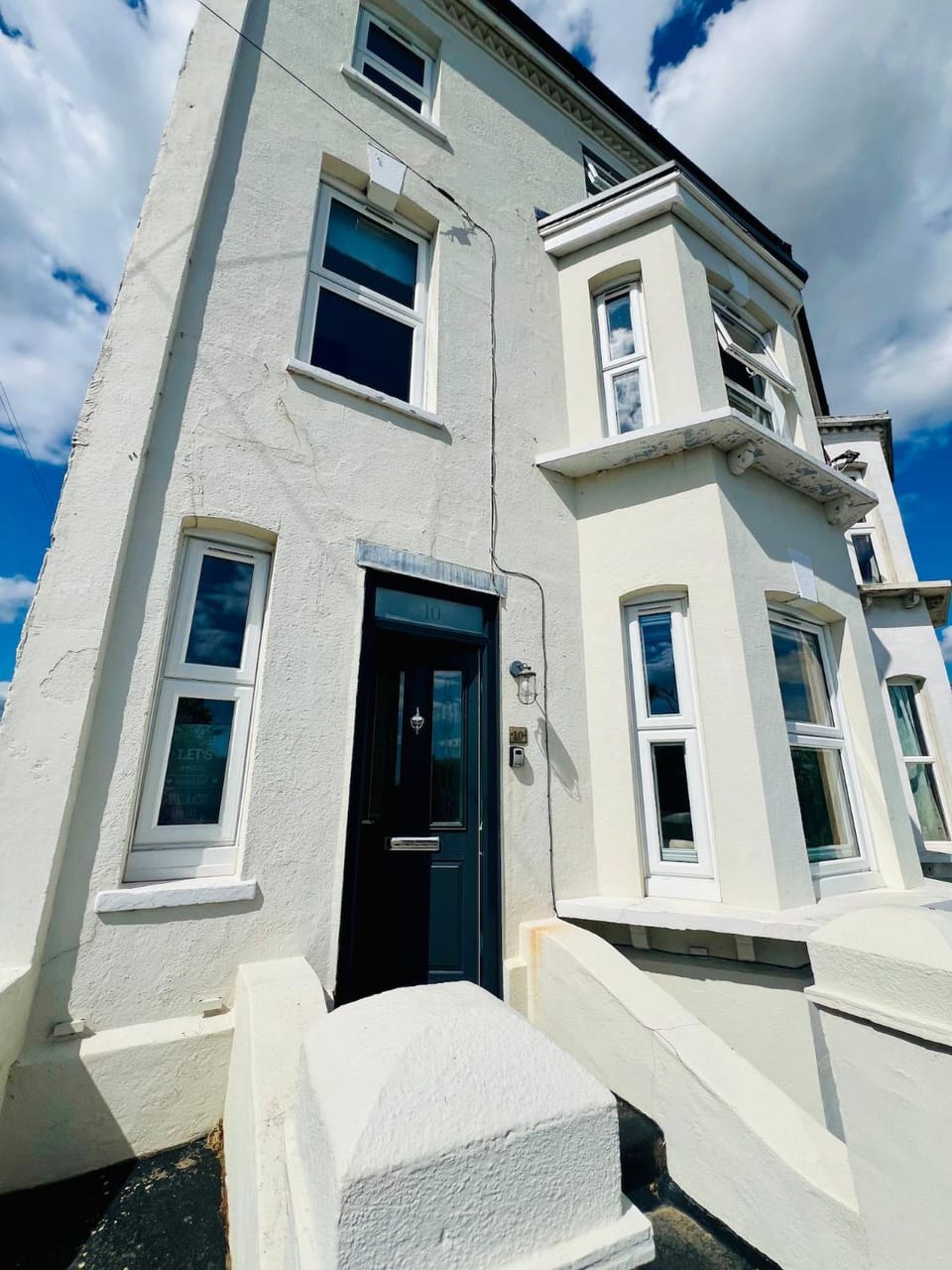 Walton Beach House Pier & Sea Views House in Tendring District