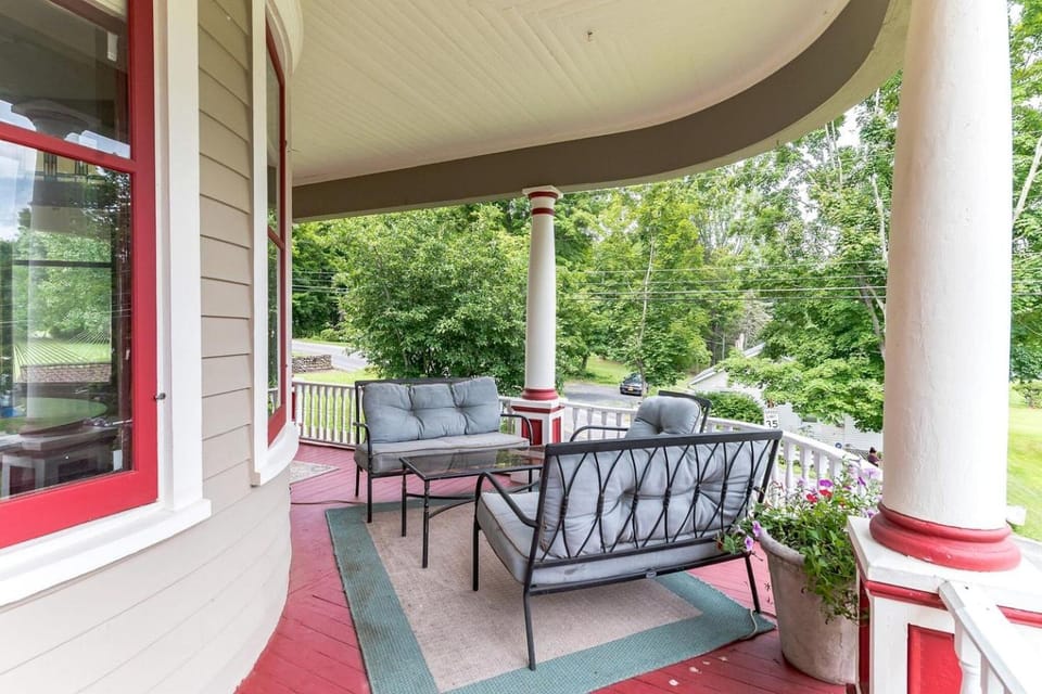 Family-Friendly Rental with Pool Table and Mountain Views in NY House in Hudson Valley