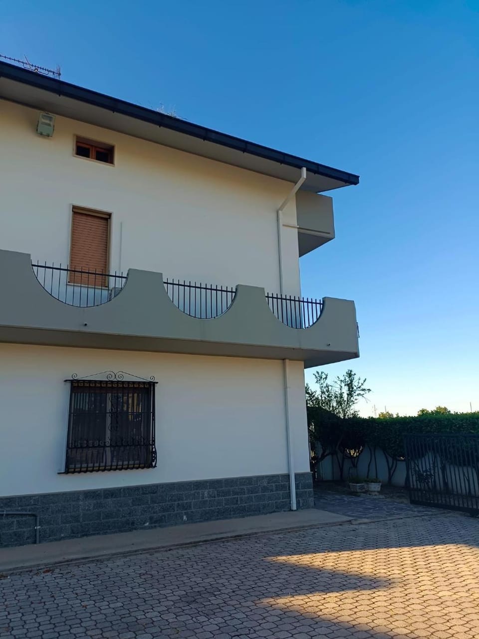 Property building, Living room