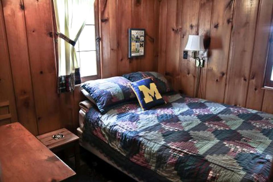 Fantastic, Cute, Lakefront Cabin in Carp Lake, Michigan Cabin in Carp Lake