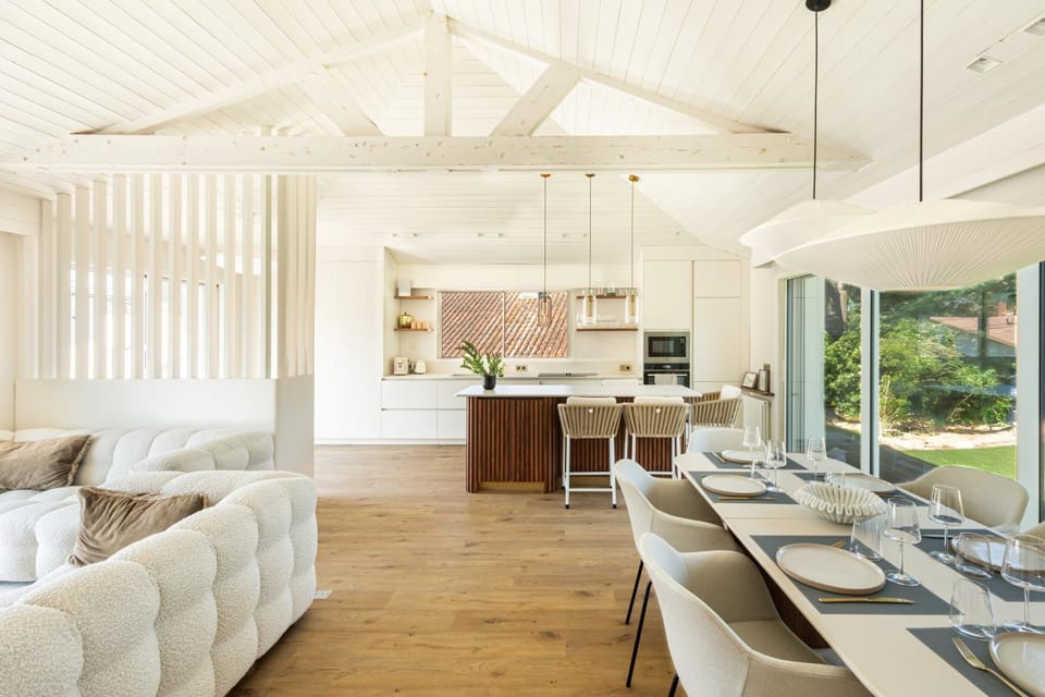 Garden, Decorative detail, Dining area, furniture, kitchen