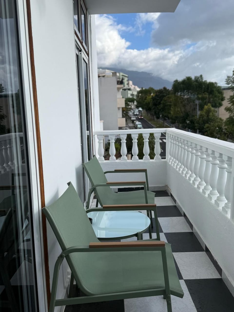 View (from property/room), Balcony/Terrace