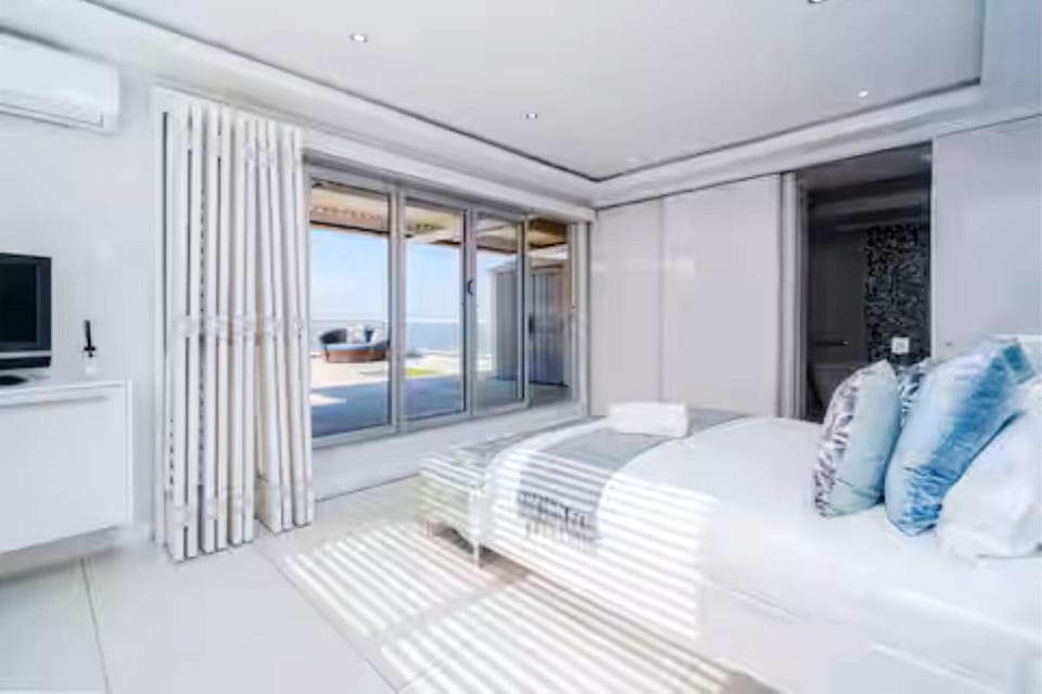 Bed, Bathroom, TV and multimedia, Balcony/Terrace, Bedroom, Sea view, Bath, air conditioner