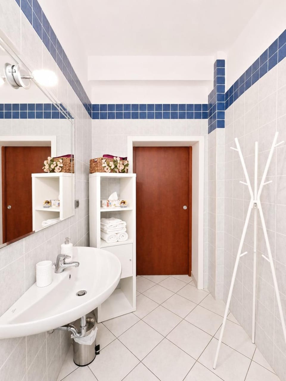 Bathroom, Bath