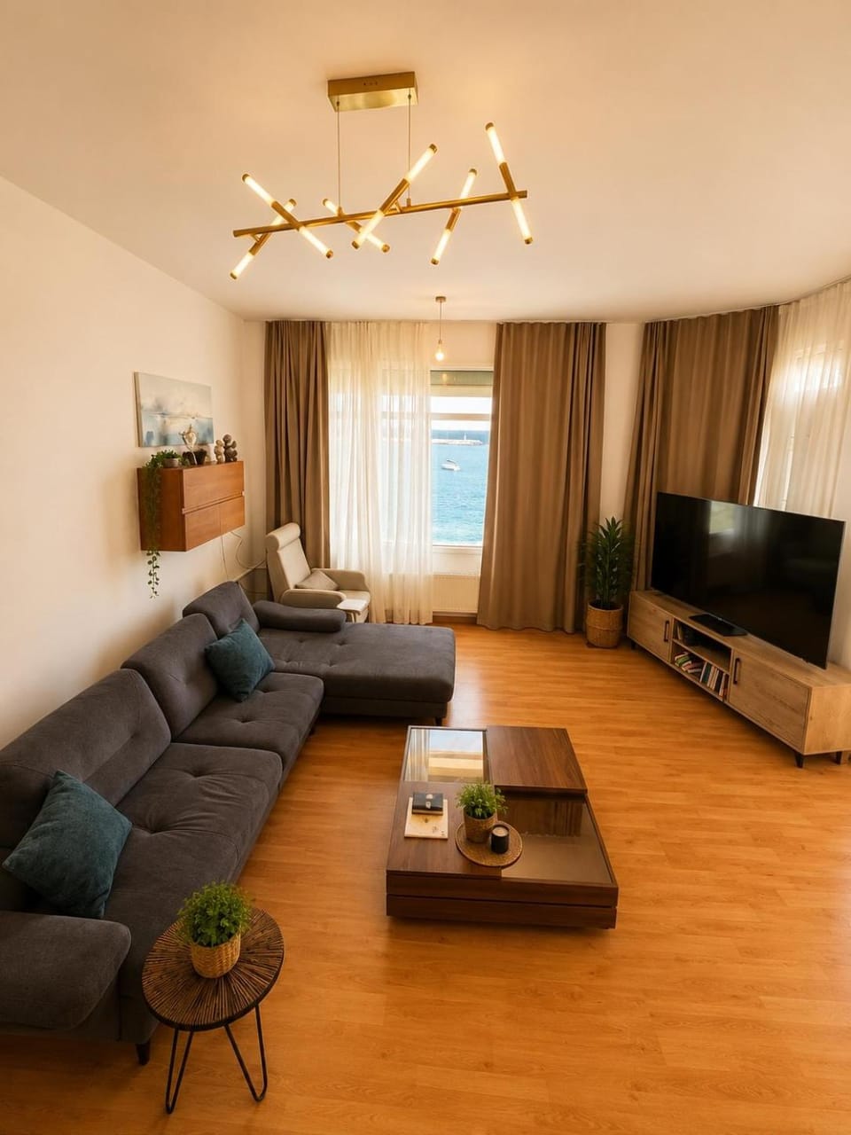 Communal lounge/ TV room, TV and multimedia, Living room, Seating area