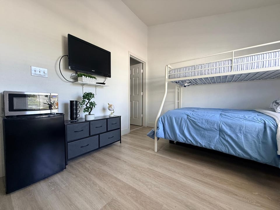 Affordable Suite with Bath near Disney World and SeaWorld Vacation rental in Windsor Hills