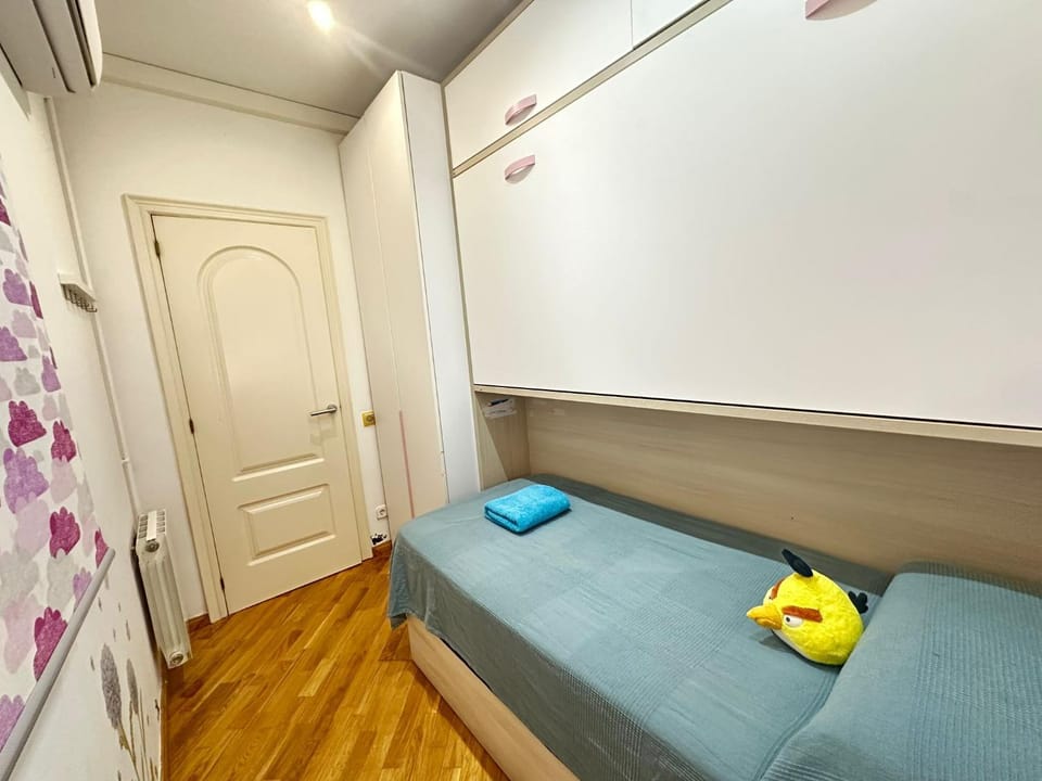 Rooms Calàbria114 Bed and Breakfast in Barcelona