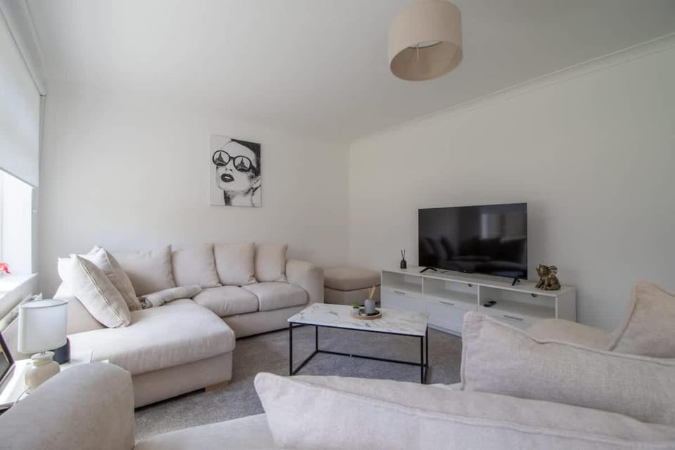 Niven Nook - 3 Bedroom House, Kilmarnock House in Kilmarnock