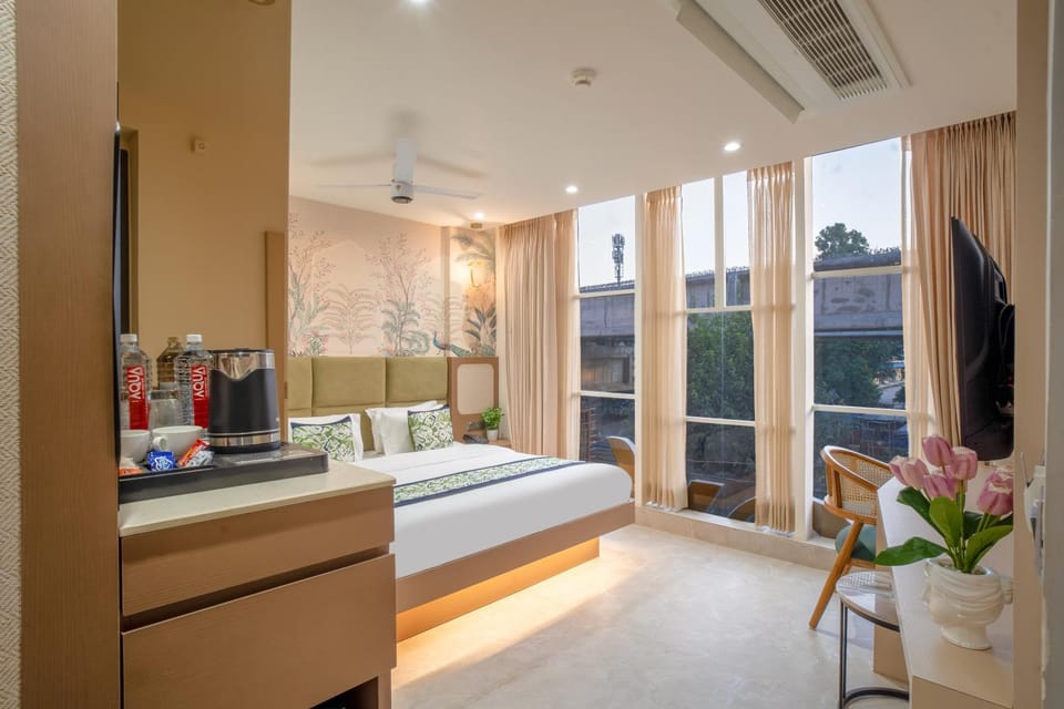 Bed, TV and multimedia, View (from property/room), Balcony/Terrace, Living room, Photo of the whole room, Seating area, Bedroom