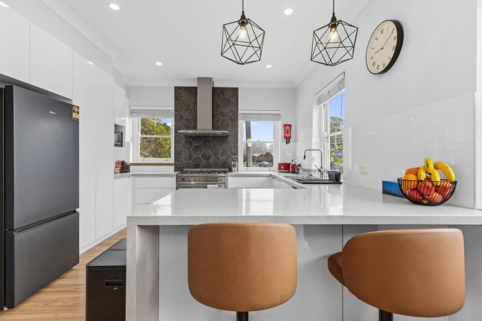 The Roundabout Rest - Heart of Wagga House in North Wagga Wagga