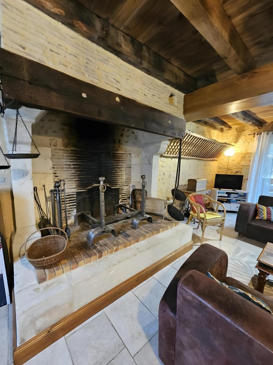 Property building, Living room