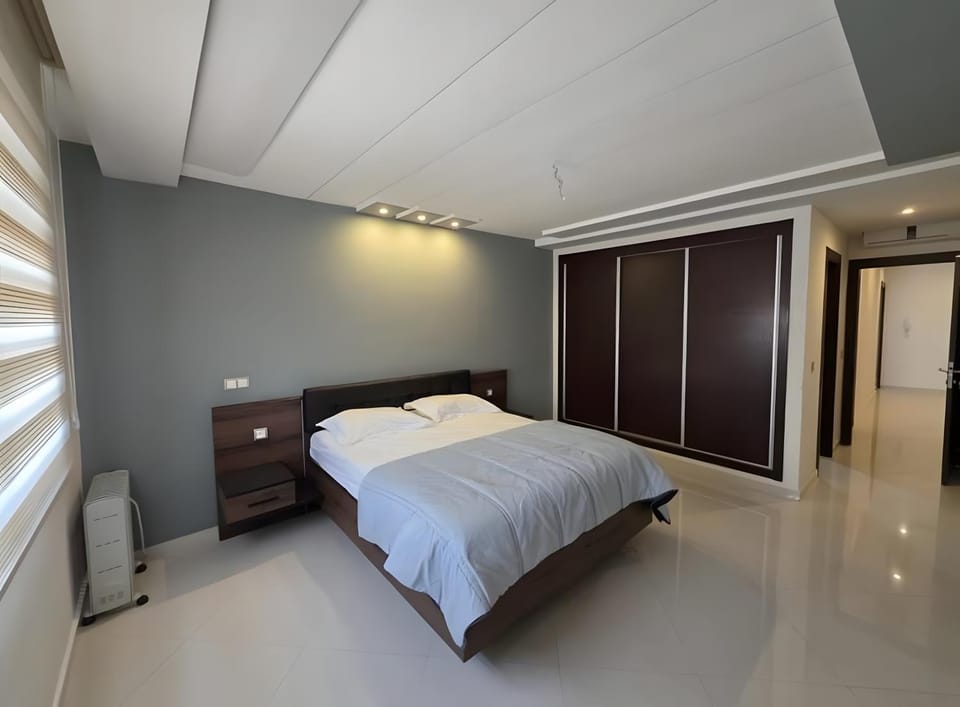 Bed, Photo of the whole room, Bedroom, wardrobe